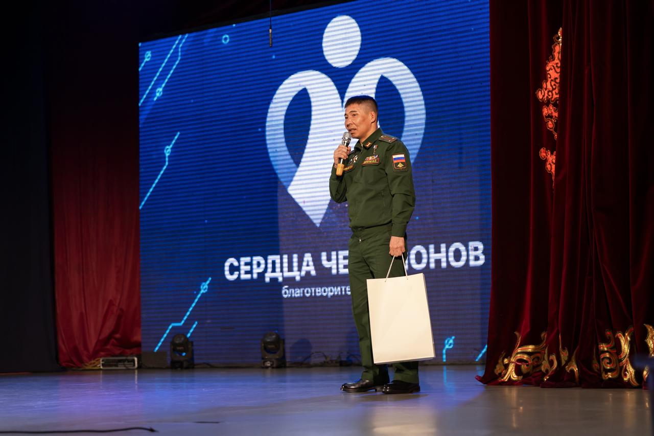 Благотворительный концерт в поддержку защитников Отечества собрал полный зал участников СВО и их семей - изображение 7
